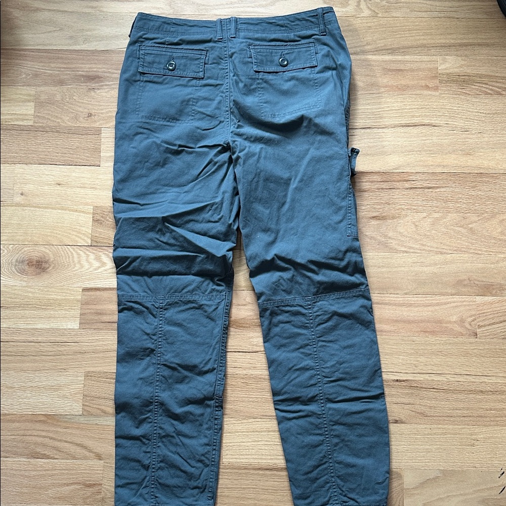 L.L. Bean favorite fit navy cargo pants flannel lining women's size 12 regular - Picture 6 of 7